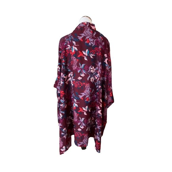 BCBGeneration shawl duster NWT Plum multi BCBG - Picture 3 of 9